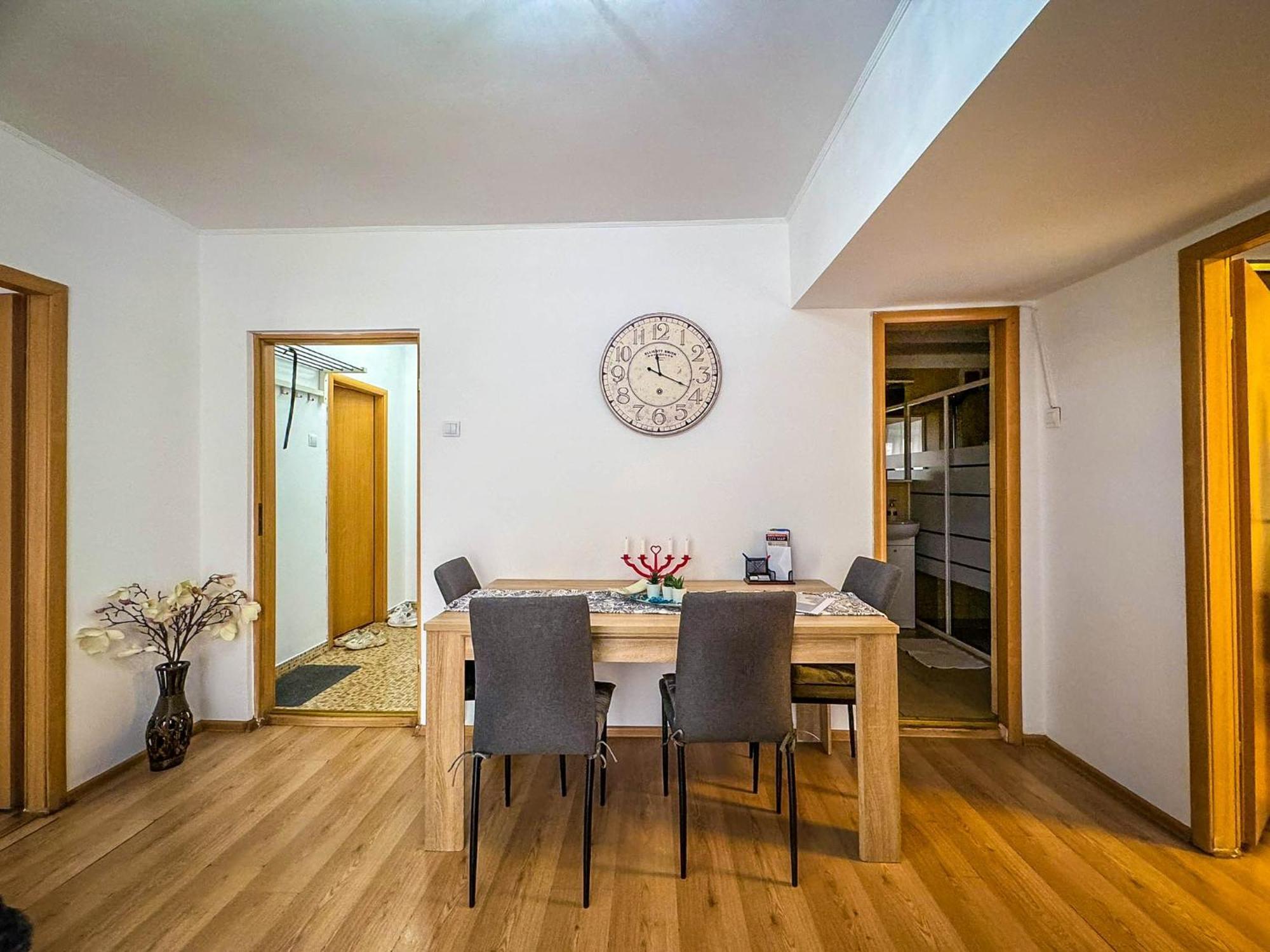 Sunrise Apartments City Center Bukarest Exterior foto
